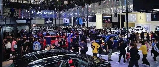 上海车展大变天：边缘车企黯然离场，造车新贵高调亮相