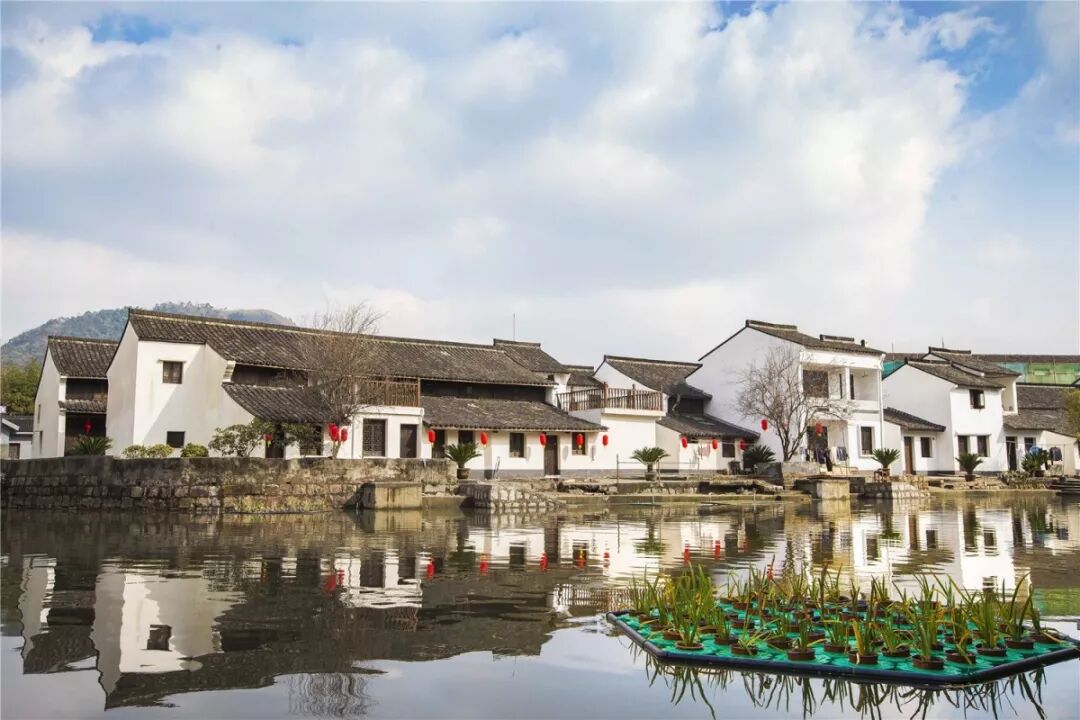 衙前镇召开第十六届人民代表大会第六次会议