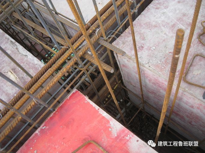钢筋施工的12个质量通病详细总结，值得学习！的图24