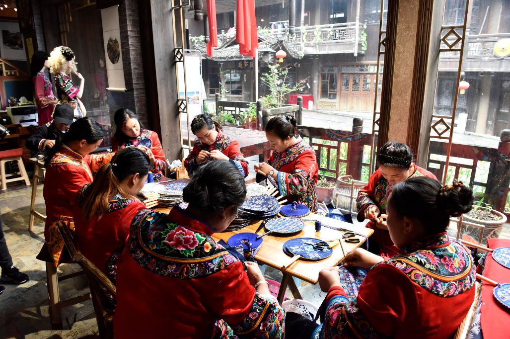 一路芬芳巴渝行 | 跟大V打卡重庆 走基层全程放送