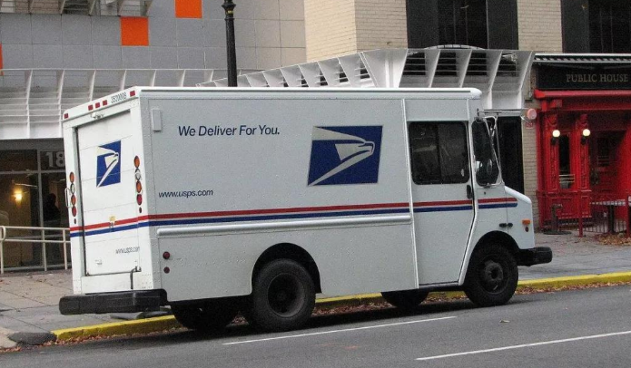 反差！美国邮政局面临破产危机，中国邮政业务增长13.4%