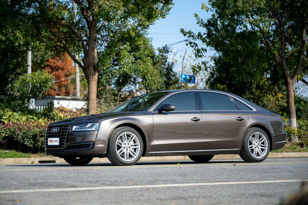 路试笔记 五十万预算选啥好 一步到位买奥迪a8l 热点讯息网