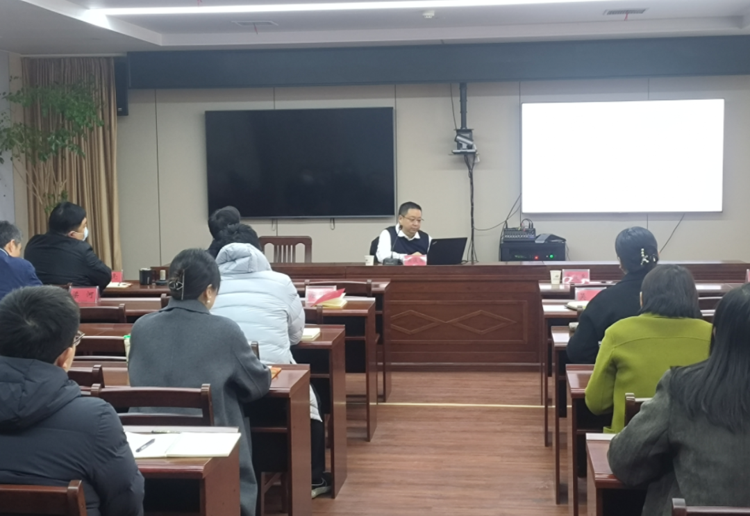 走进中煤湖北地质局集团有限公司，吴俊国主任主讲法律讲座成功举办(图1)