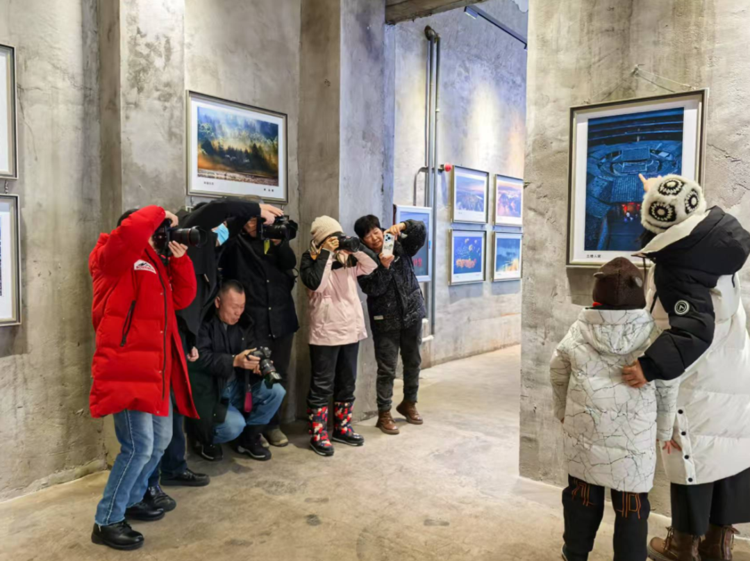 基层艺讯｜兴安盟与龙岩市摄影联展开展 第8张