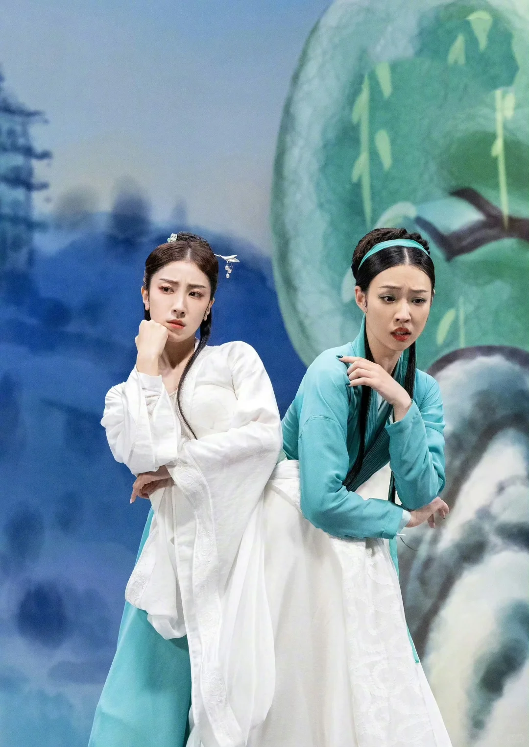 李莎旻子和管乐的家撞款了