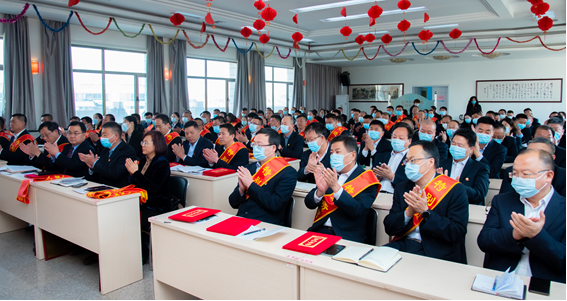 總結(jié)經(jīng)驗(yàn)　凝心聚力　錨定目標(biāo)　狠抓落實(shí)——敦煌種業(yè)召開2022年度經(jīng)營(yíng)工作總結(jié)表彰大會(huì)