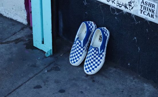 為什麼小賈和 GD 都愛 vans 棋盤格？