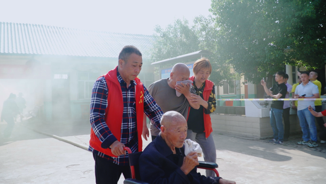 鲁山县举办养老机构2023年度应急救援演练