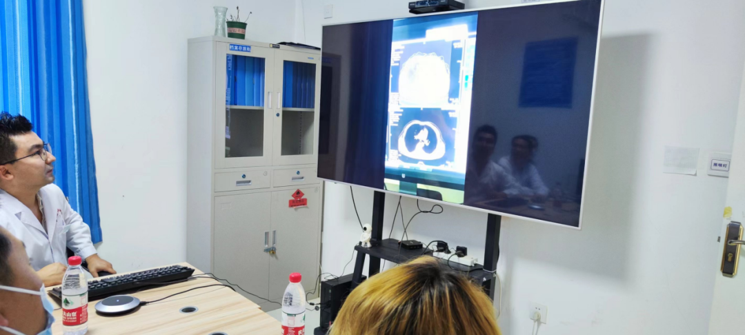 阿克苏市人民医院与杭州市红会医院开展远程会诊
