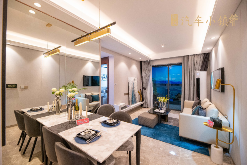 番禺【智联·汽车小镇】 95-126㎡精装三*四房，总价170万！