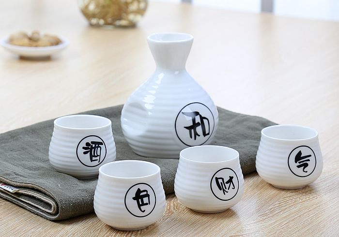 白酒为啥不能用“易拉罐”装？