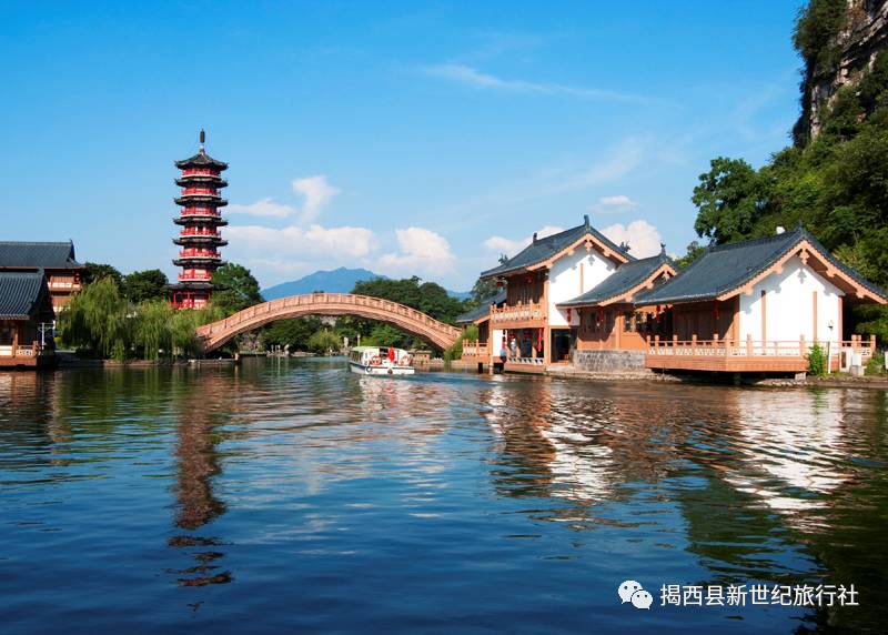 耗资超过6000万的超大型少数民族度假景区【罗山湖水上民族风情岛】