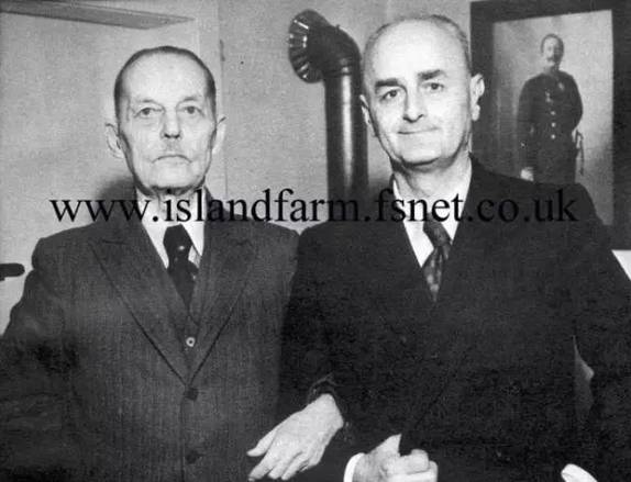 坦克世界闪电战唯一不脱手套和希特勒握手的元帅