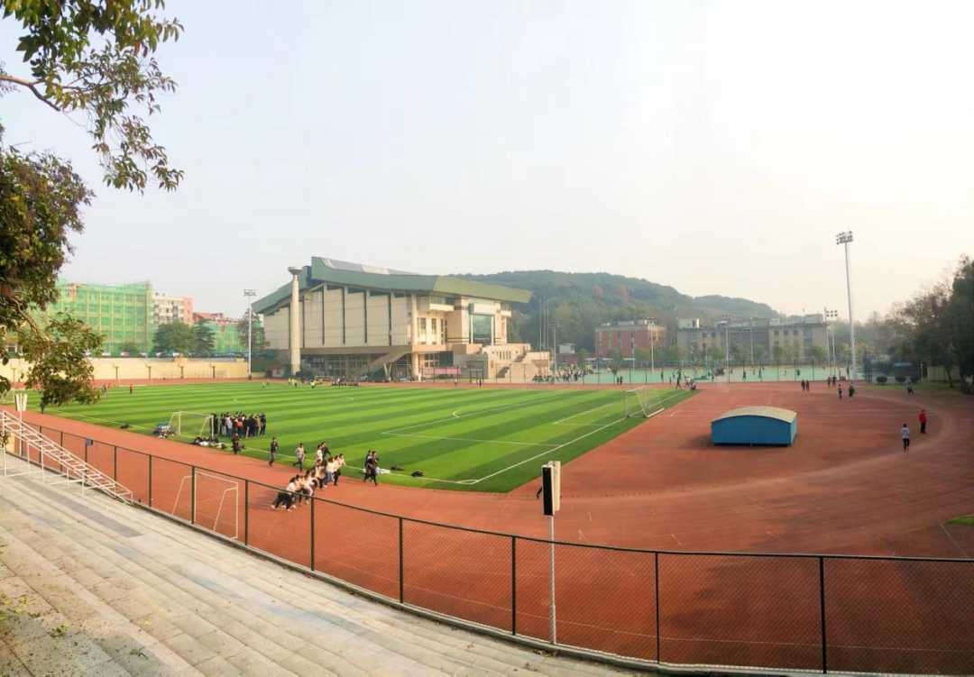总要去趟岳麓山吧 - 封面图