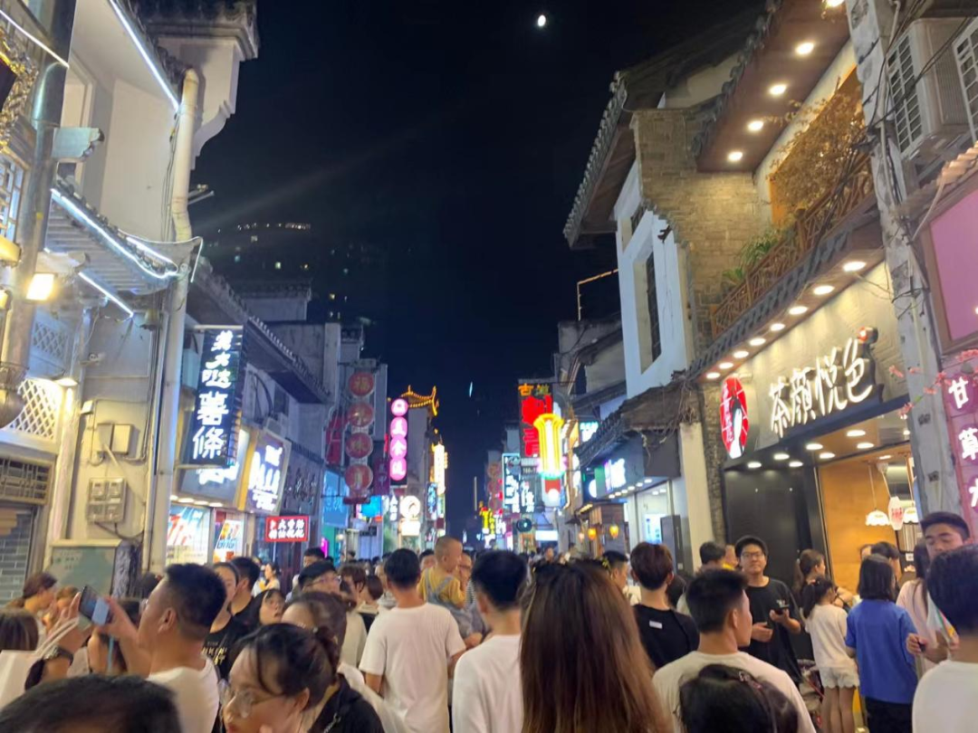 总要去趟岳麓山吧 - 封面图