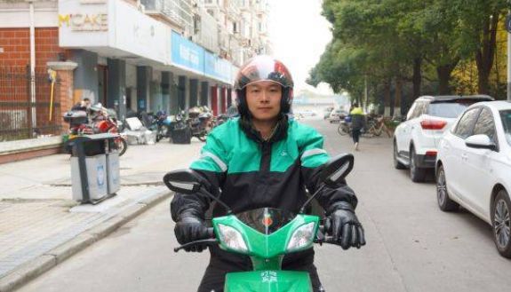 “风口浪尖”上的叮咚买菜