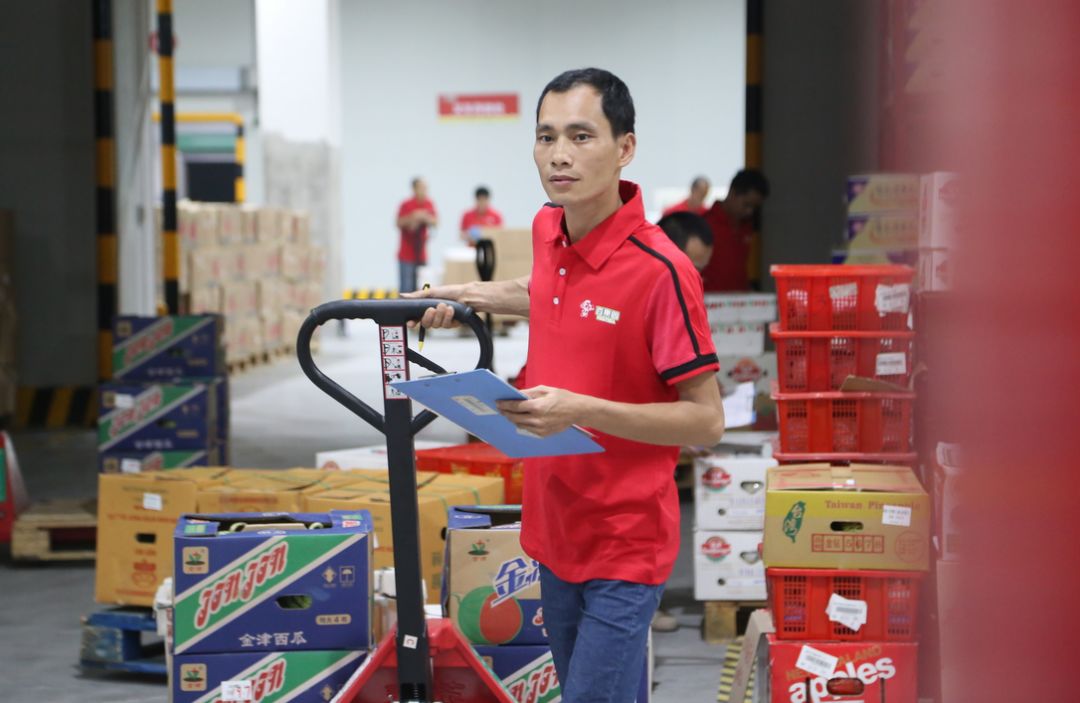 百果园“出轨”