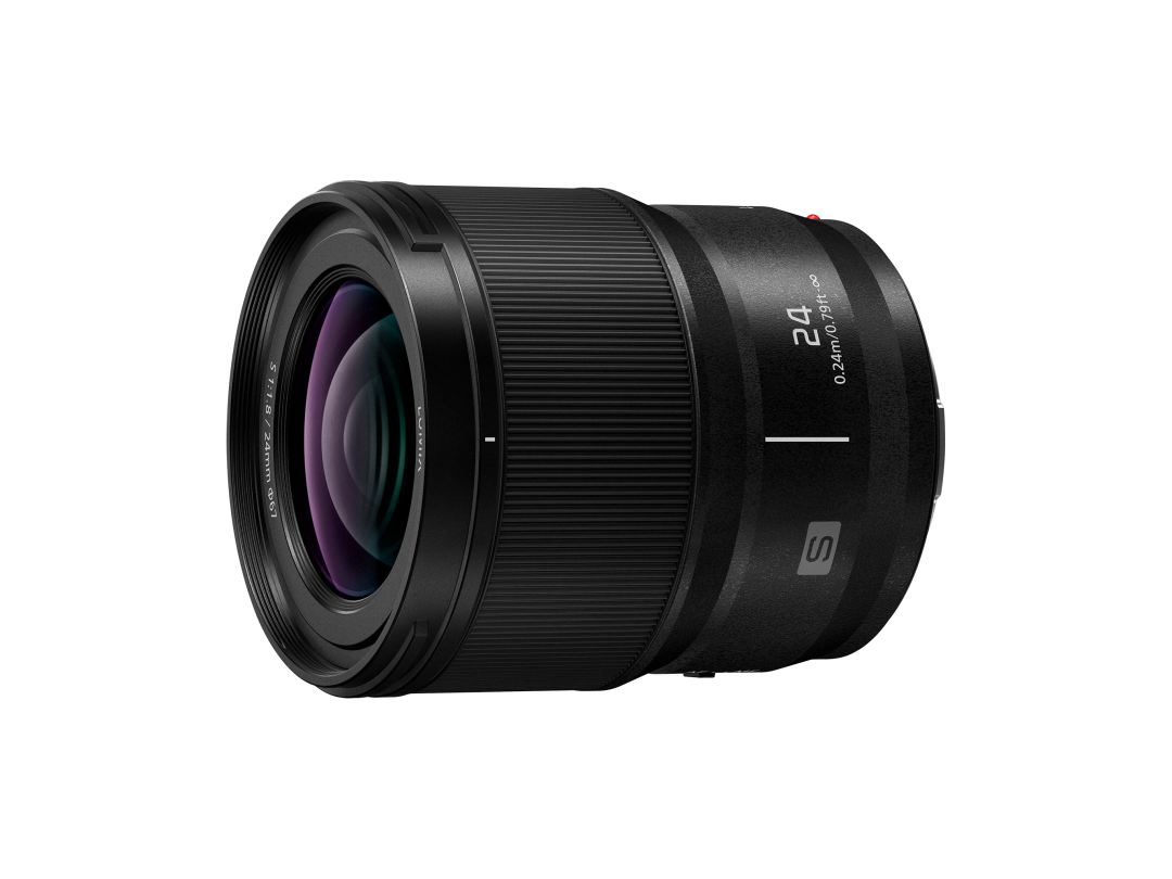 松下电器松下全画幅f18系列镜头再添虎将