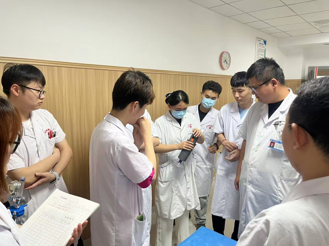 医院吸引器怎么换守护安全，有备无患——我院开展咽喉部负压吸引器​助力噎食抢救专题培训，提升护工急救能力_https://www.jmylbn.com_新闻资讯_第7张