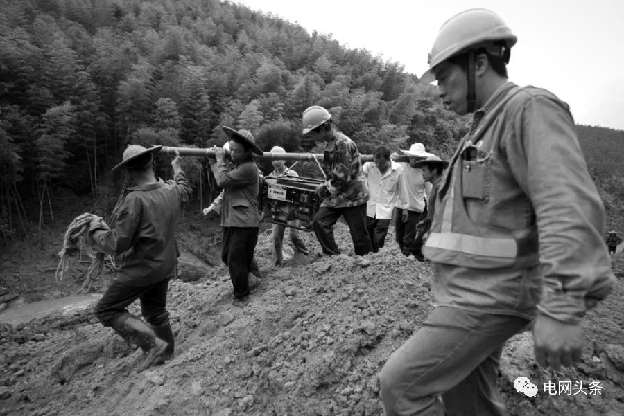 【轉(zhuǎn)載】14億人全民通電如何做到的？18根電桿為1戶供電，100年無法回本