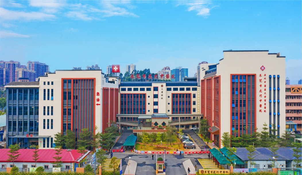 针灸治疗仪什么品牌好脊柱侧弯不用慌，“龙氏正骨”帮您忙~_https://www.jmylbn.com_新闻资讯_第48张