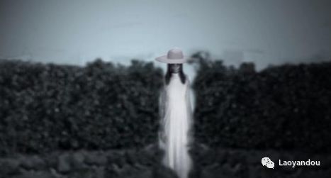 【老煙鬥】日本恐怖都市傳說「八尺大人」，專挑年輕男性下手！ 靈異 第4張