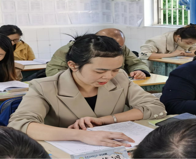 砥砺奋进，一路前行——记益智中学英语教研组活动