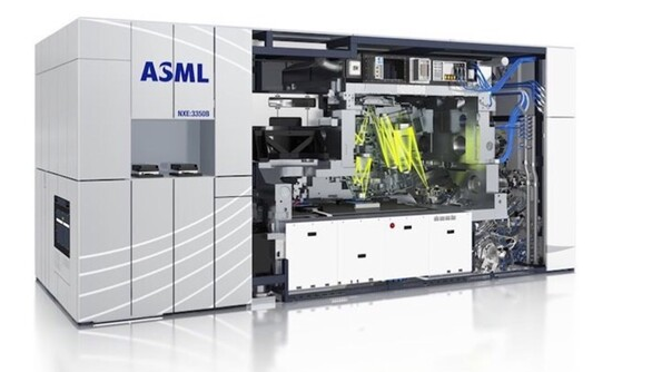 难如上青天的光刻机，究竟有哪些难点？的图1