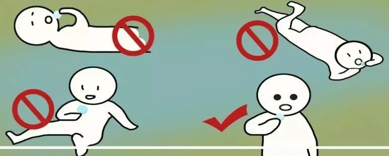 BE药片治什么作用把药片扔进嘴巴里后，来一个潇洒帅气的“猛抬头”？这可不是正确的吃药方式_https://www.jmylbn.com_新闻资讯_第9张