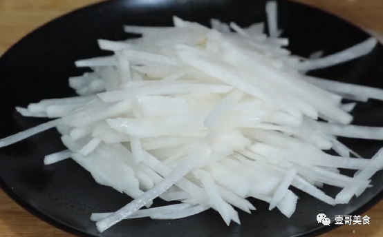 豆腐鲫鱼汤做法正确视频_鲫鱼豆腐汤的正确做法_豆腐鲫鱼汤怎么做才好吃