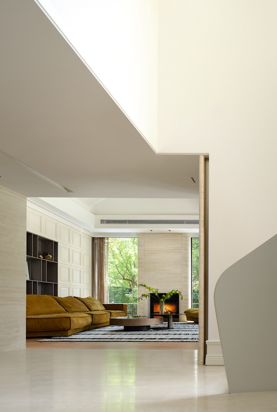 600㎡暖白色豪宅藏于自然的人居梦想