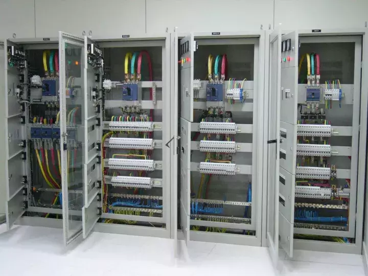 【科普】怎么看配电箱系统图？图中的符号代表意思？的图1