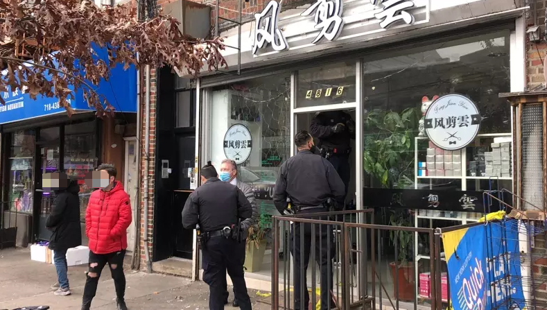 枪响！二男一女遭殴，其中1人头被刀割伤，警搜捕5名40岁华人（组图） - 3