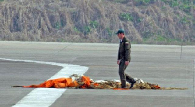 花4亿预算改飞机：F-35缘何为外国客户加装减速伞？的图9