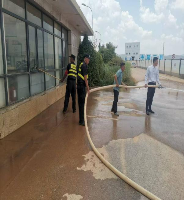 服务涵盖昆明无人机培训、昆明保安服务、昆明物业服务、昆明宠物医疗美容、昆明职业技能培训服务、昆明广告策划、昆明安防监控。