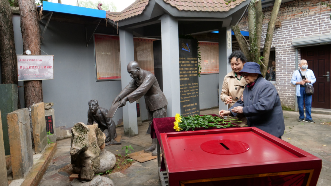 服务涵盖昆明无人机培训、昆明保安服务、昆明物业服务、昆明宠物医疗美容、昆明职业技能培训服务、昆明广告策划、昆明安防监控。