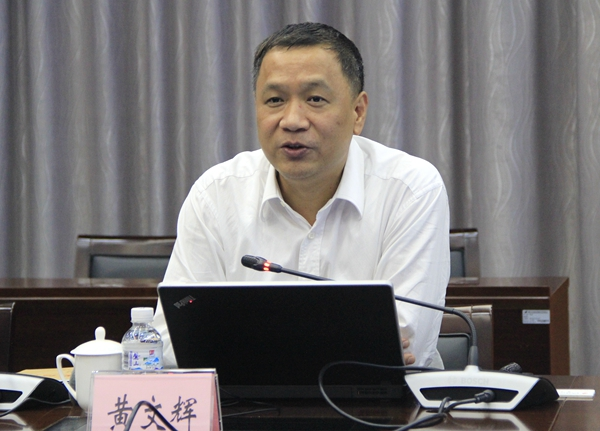 自前任厦门市长,市政府党组书记庄稼汉去年7月转任福建省委常委,统战