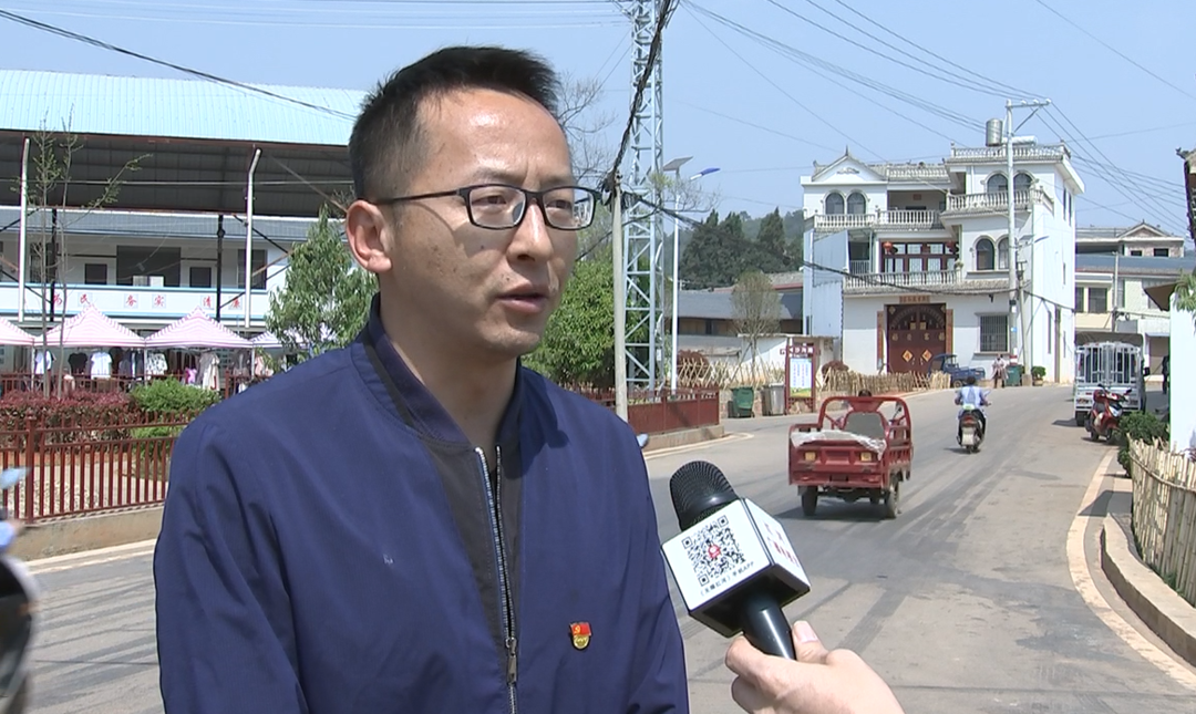 白水镇原党委副书记 汪必恒一般我们的村民只是在城里面见到过路牌