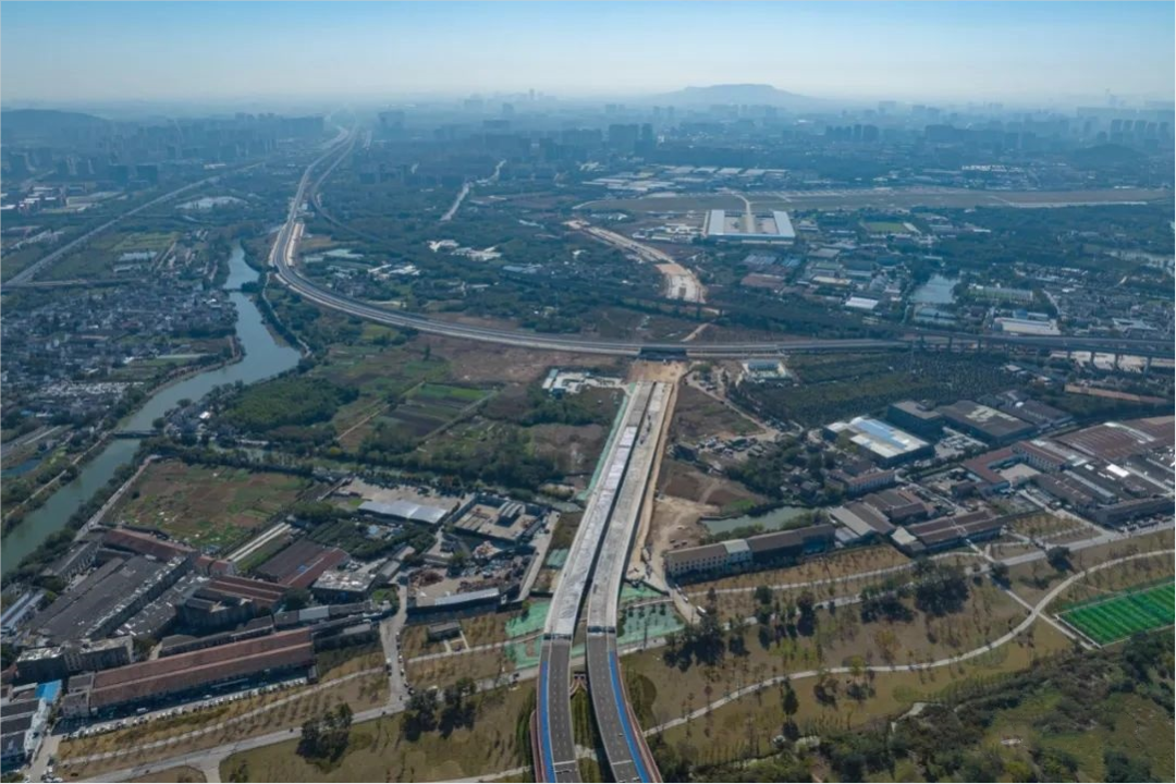 东山,南部新城大校场带来直接利好,还将惠及即将崛起的土山机场片区