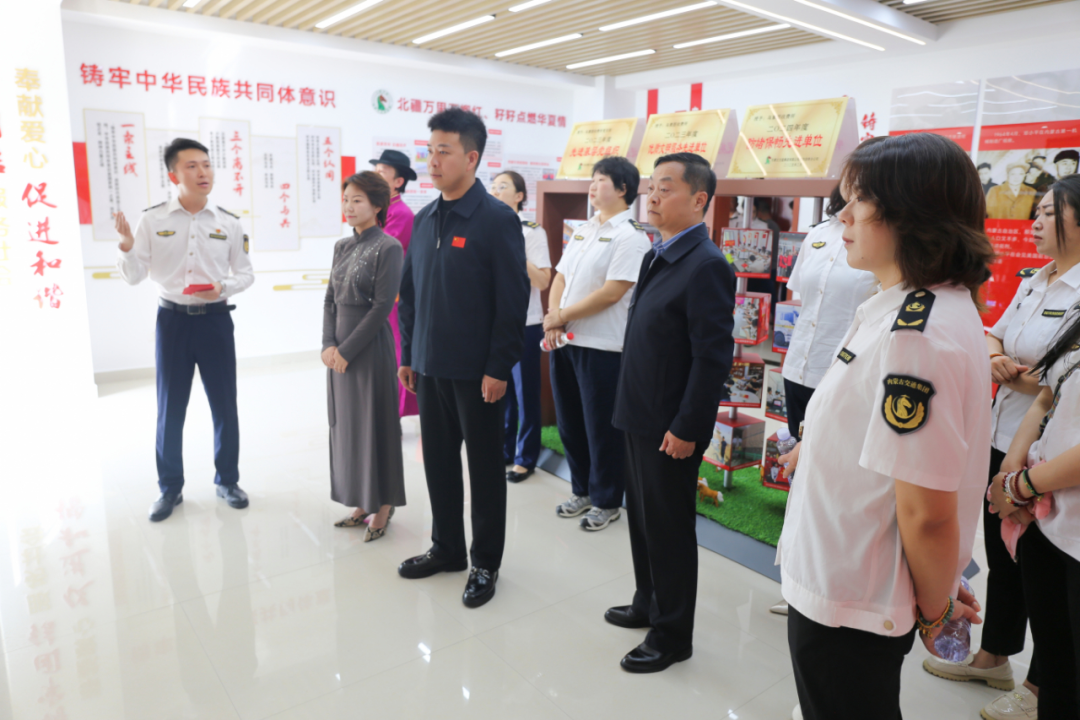 “石榴花开青城 同心筑梦交通”主题党日暨文艺展演精彩上演 第4张