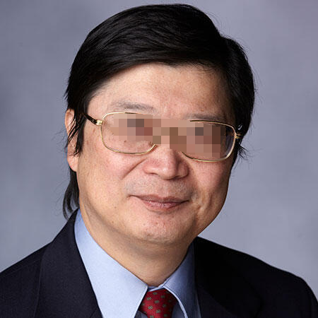 受难素养张家祯。
