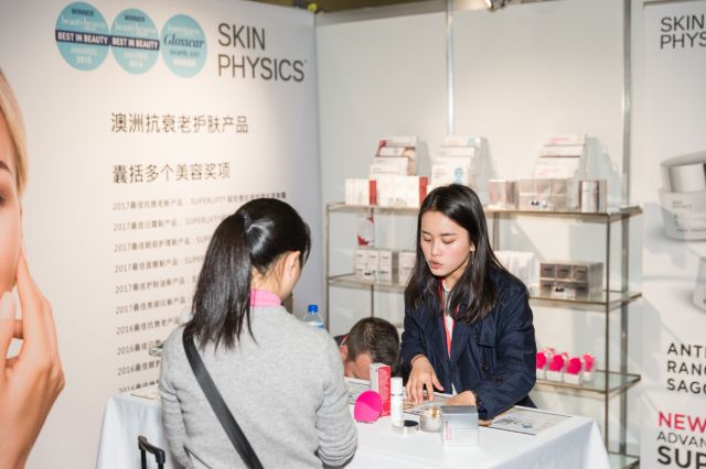 %name 8.18澳新跨境购物节，代购的大本营！帮你省钱买好货！更有接连不断的礼物相送，让你接到手抽筋！！