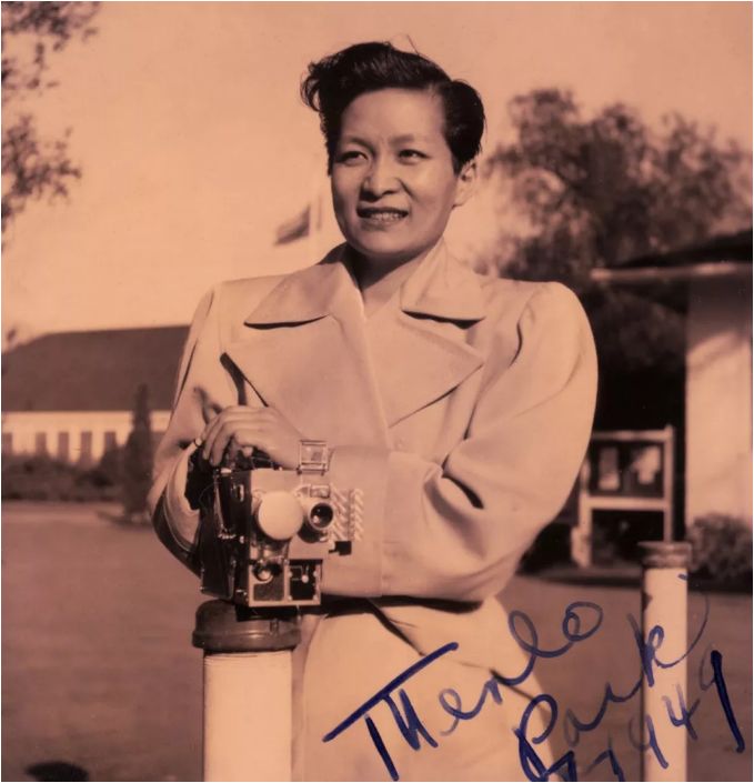 ��ʷ�ϵ�һλ����Ů���ݣ�����ʱ���й���û����Ƭ