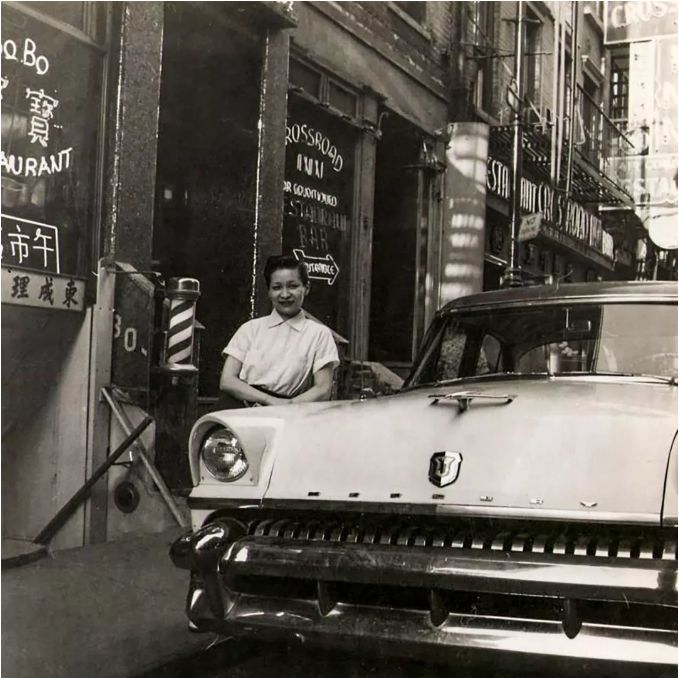 ��ʷ�ϵ�һλ����Ů���ݣ�����ʱ���й���û����Ƭ