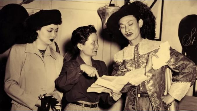 ��ʷ�ϵ�һλ����Ů���ݣ�����ʱ���й���û����Ƭ