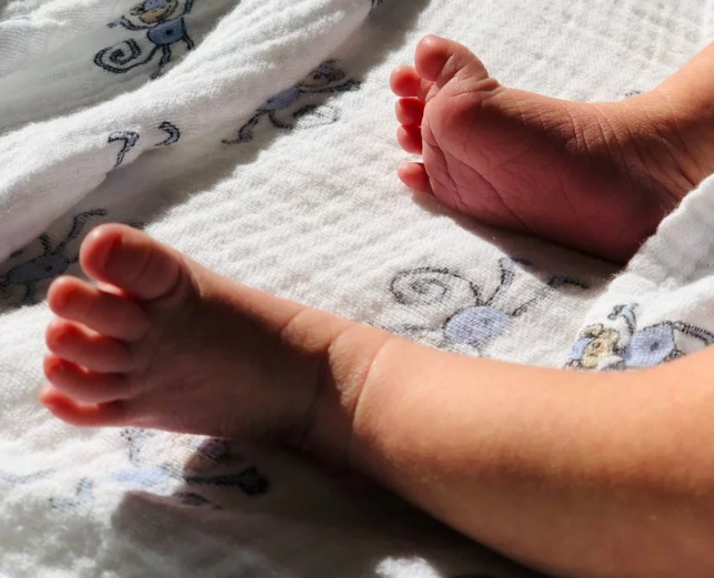 美國(guó)國(guó)籍生孩子是怎么生的_在美國(guó)生小孩就是美國(guó)籍嗎_在美國(guó)生孩子是美國(guó)國(guó)籍嗎