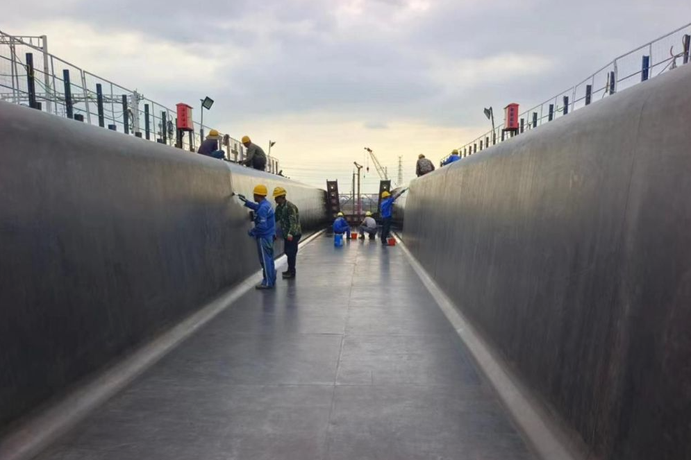 △现浇简支梁施工作业现场