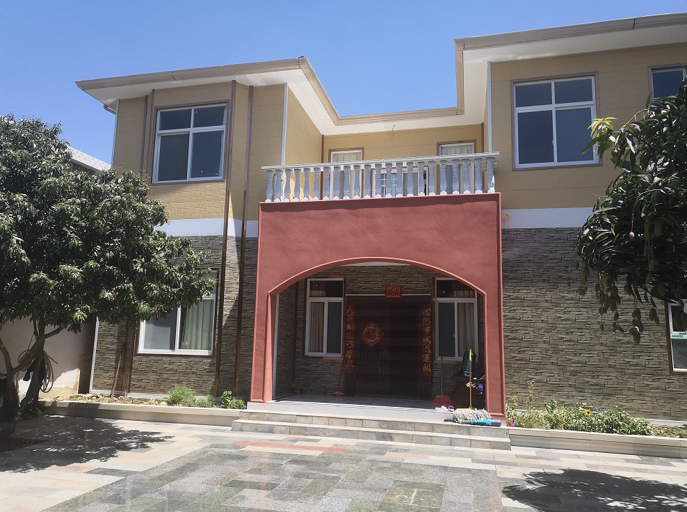 不用一砖一瓦的轻钢别墅能住吗？记者直击村民家，惊讶得说不出话