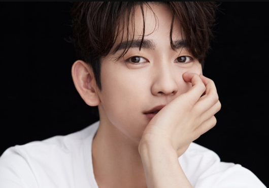 朴珍荣将于明年3月中旬入伍履行兵役义务