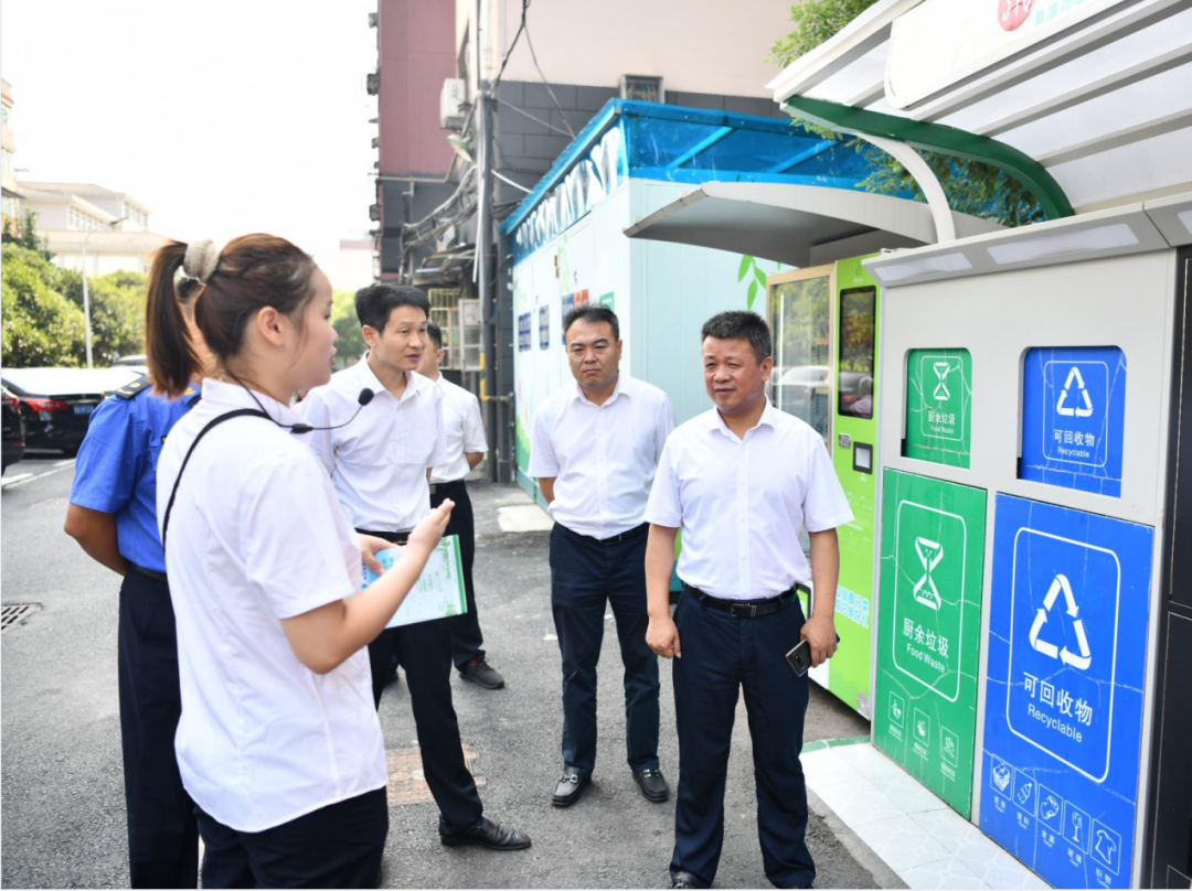 代区长王成久专题调研城市管理工作